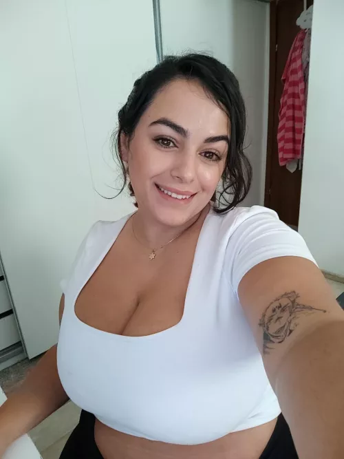 Would you play with my fat rolls