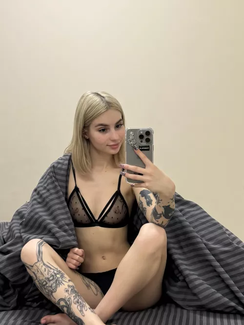 Would you stay in bed with me all day 