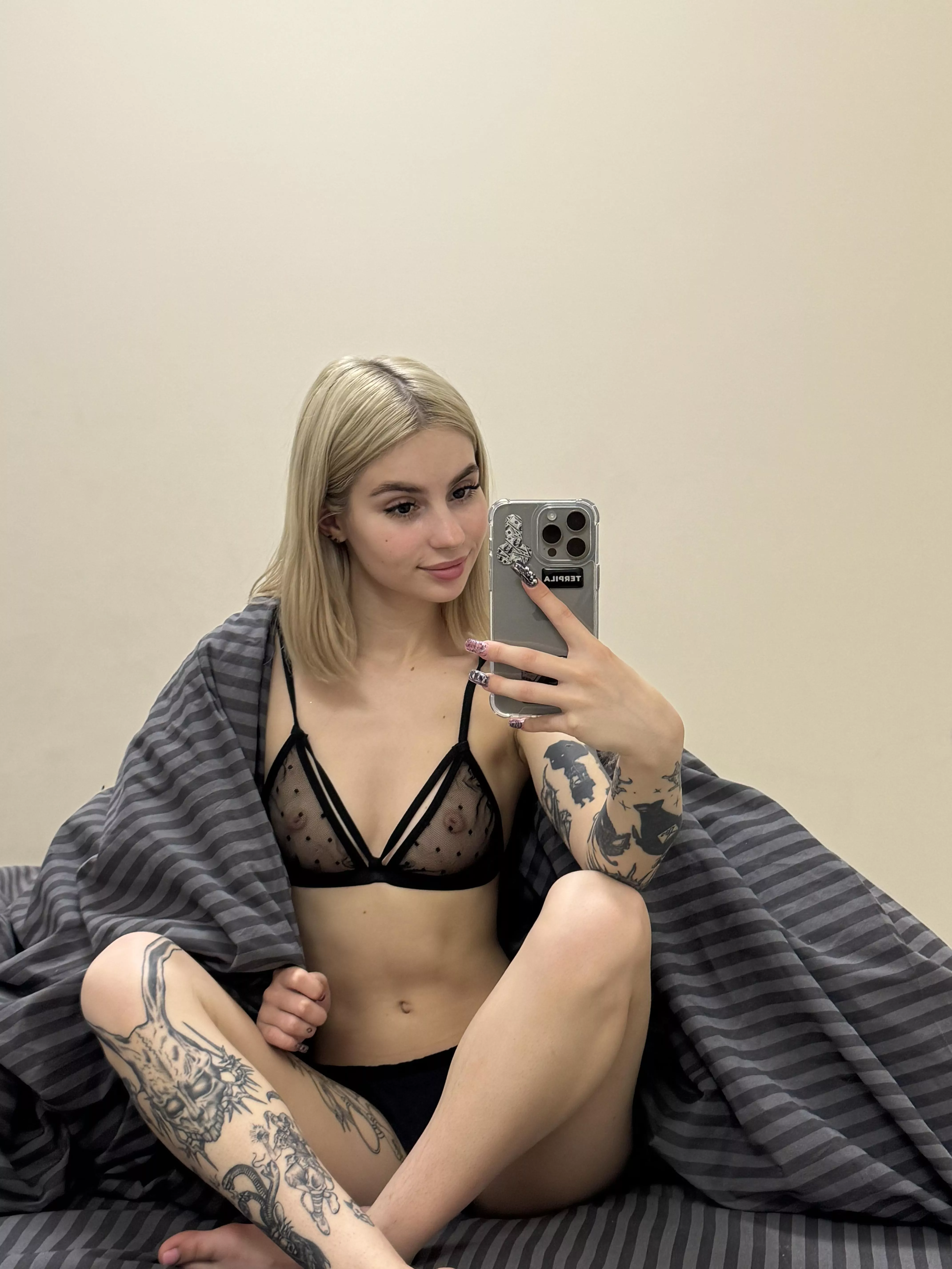 Would you stay in bed with me all day 