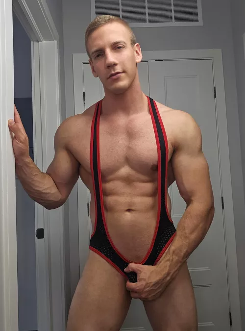 You should see the back 😏..