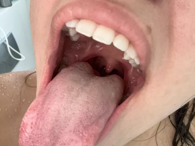 you want me to cover your whole body with my saliva {F}