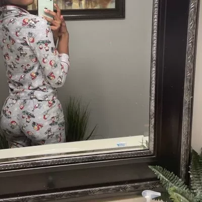 (18) anyone (who isn't black) with a monster cock hmu