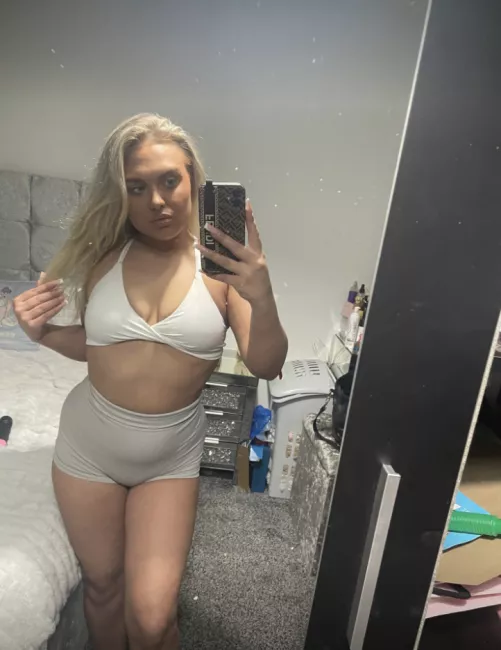 20 | october is the month for chilling and films, nothing else.