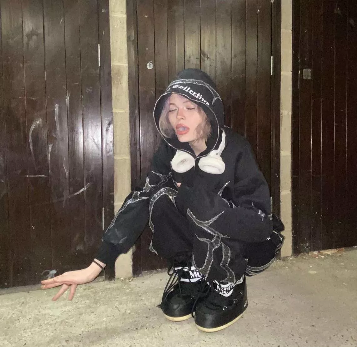 21yo British queen :3 come be my pathetic obedient little servant.  🇬🇧🇬🇧❤️