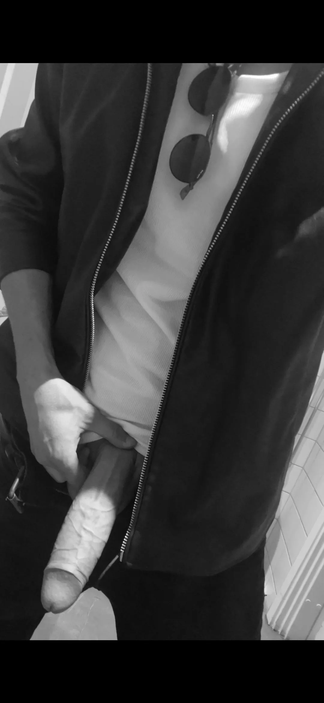 24 cm, finns i sthlm