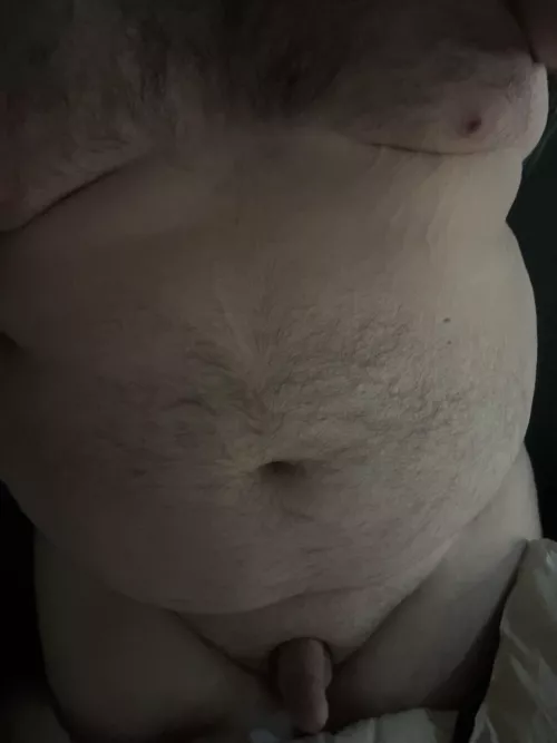 26 looking for a twink to join me in bed 