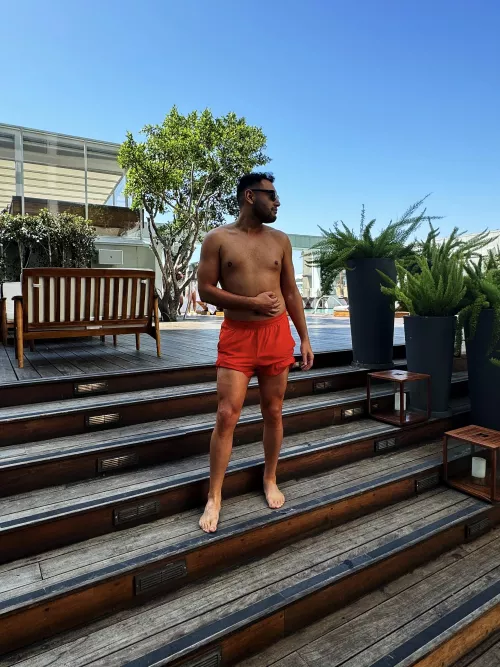 27 M giving NSA head #LA