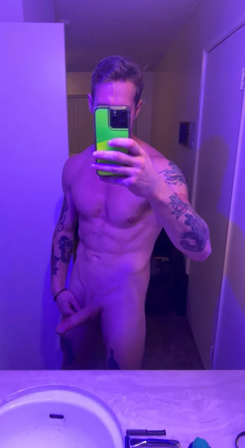 30[M4F]#Columbia - fit tall and horny looking to get milked and return the favor :)