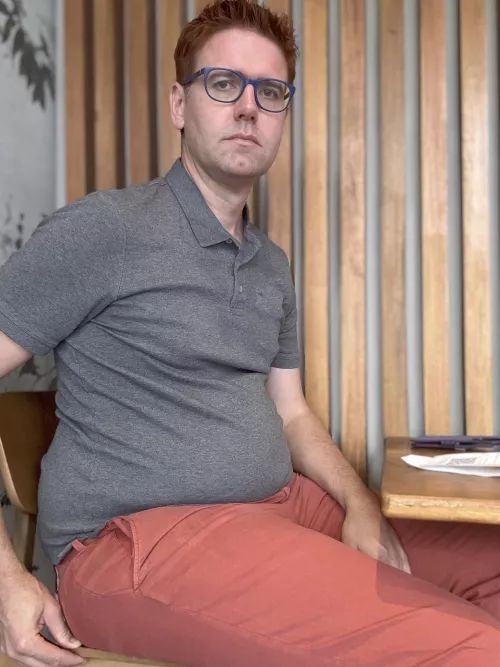 45 [M4M] 6’4” 260 chubby/fat guy hosting JO session. Prefer younger fat men. 