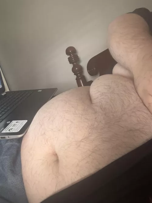 A little stomach flash 