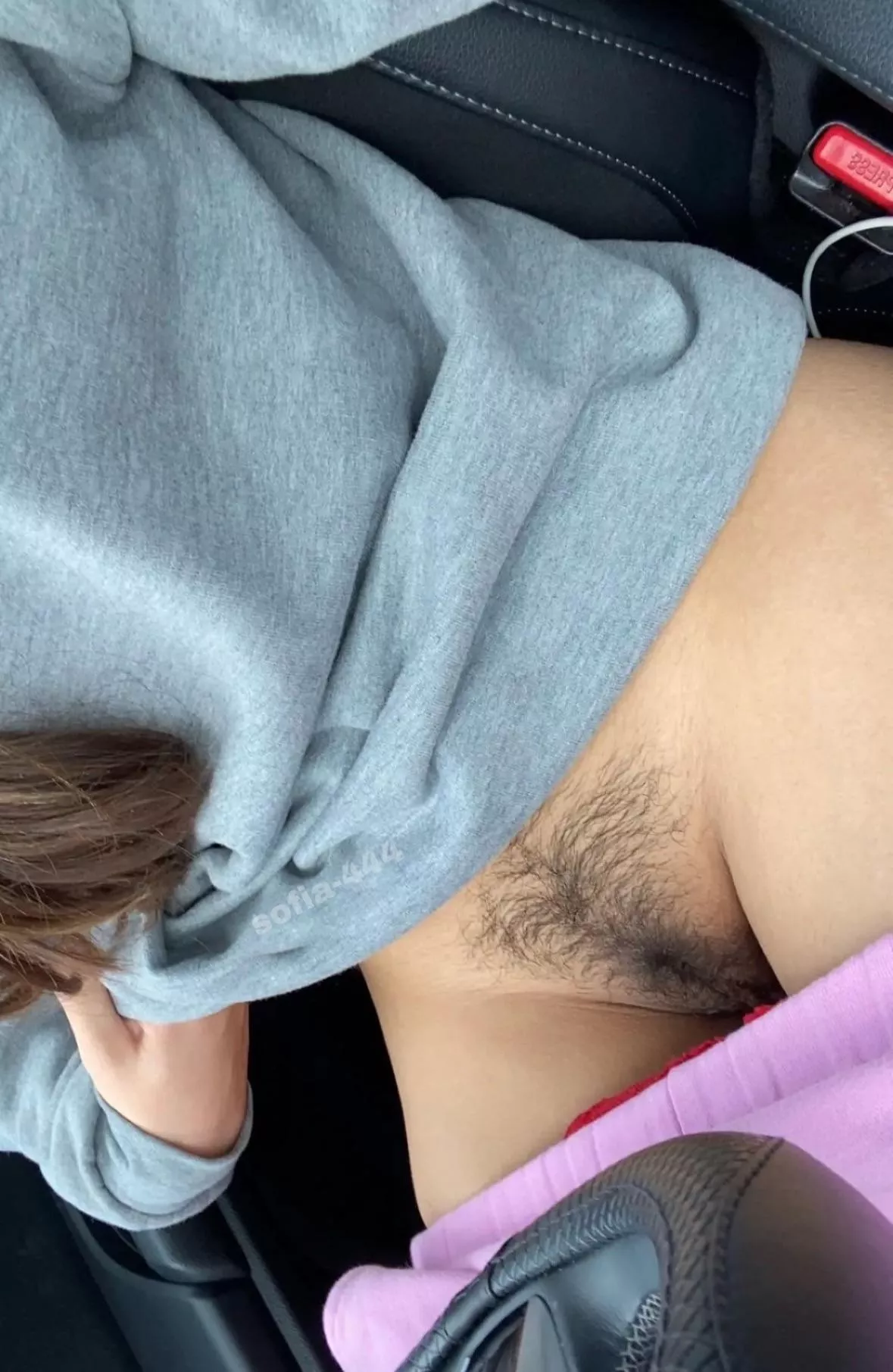 addicted to showing you my natural pussy… 