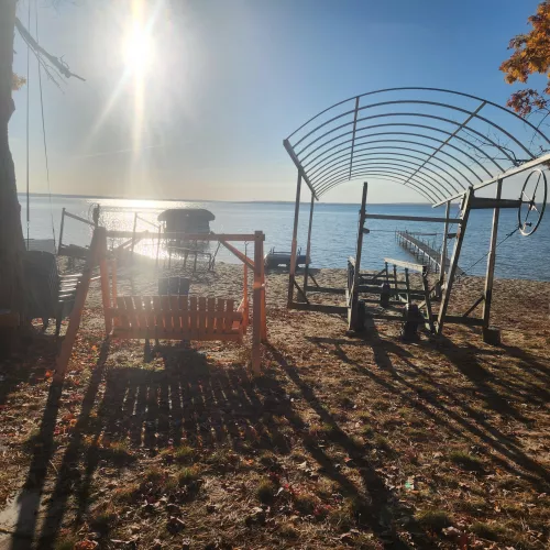 Are there any actual women