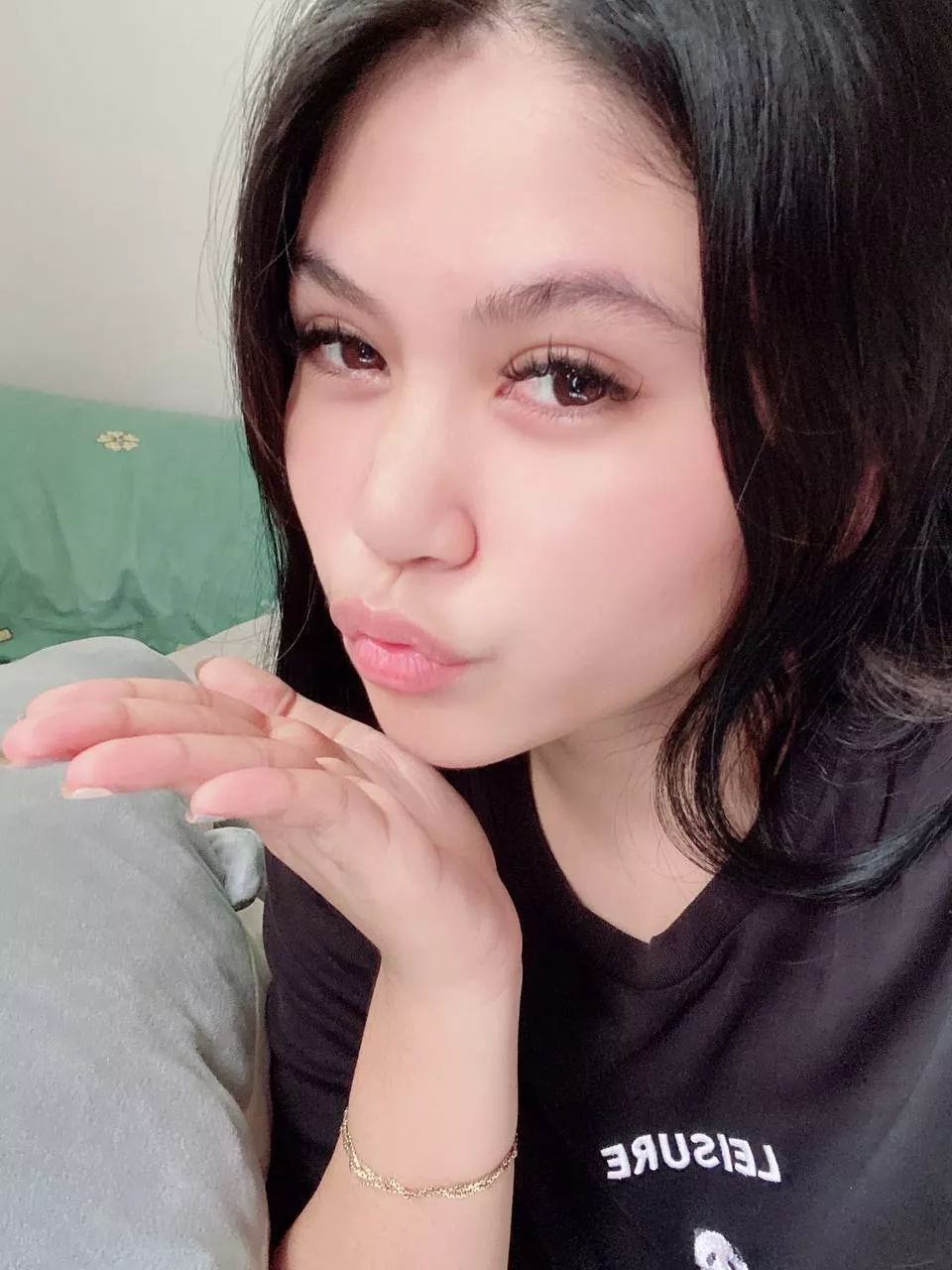 Are you already hard just by looking at my lips?