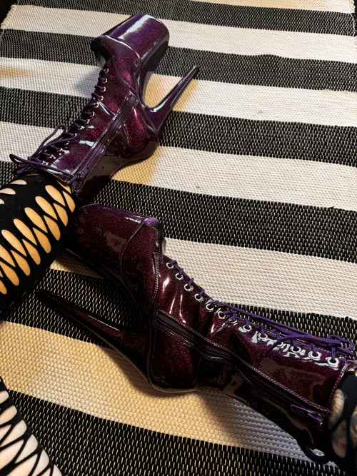 Been a long time showing off my ever growing collection of boots, so I’ll start with these 