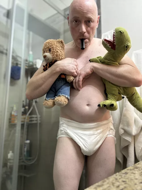 Chillin wif Chestnut and Chompy ( morning tokes)