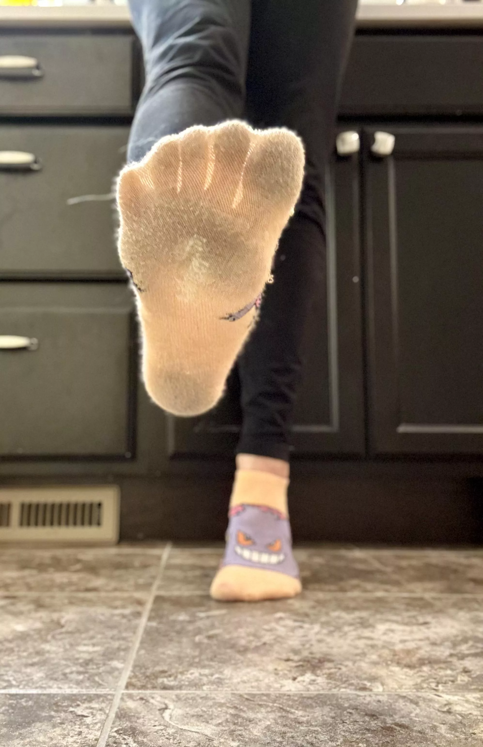 Choke on these adorable Gengar socks 😈[F]