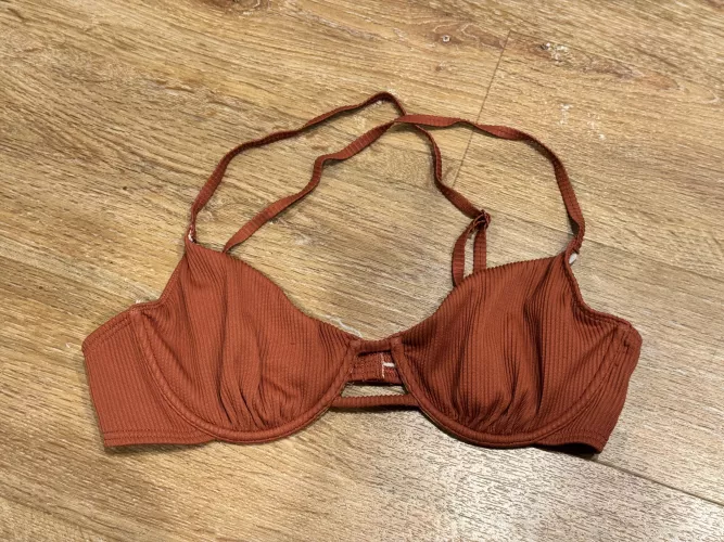 Cutie top from Urban outfitters (4 sale)