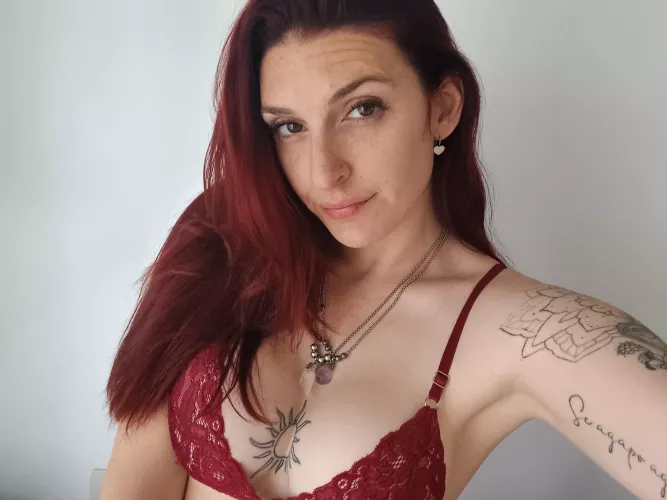 Do I look cute? I think red suits great on me