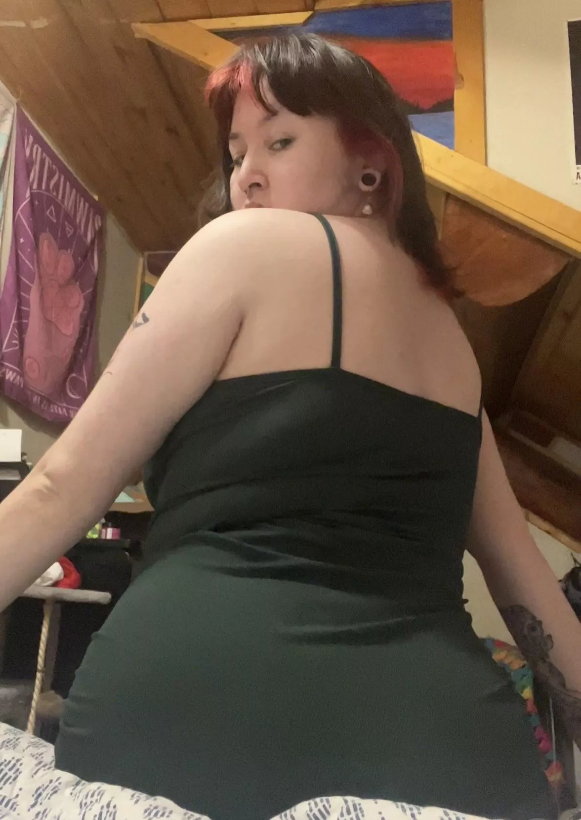 do you like the dress? [Return Our 3P Tools/Apps]