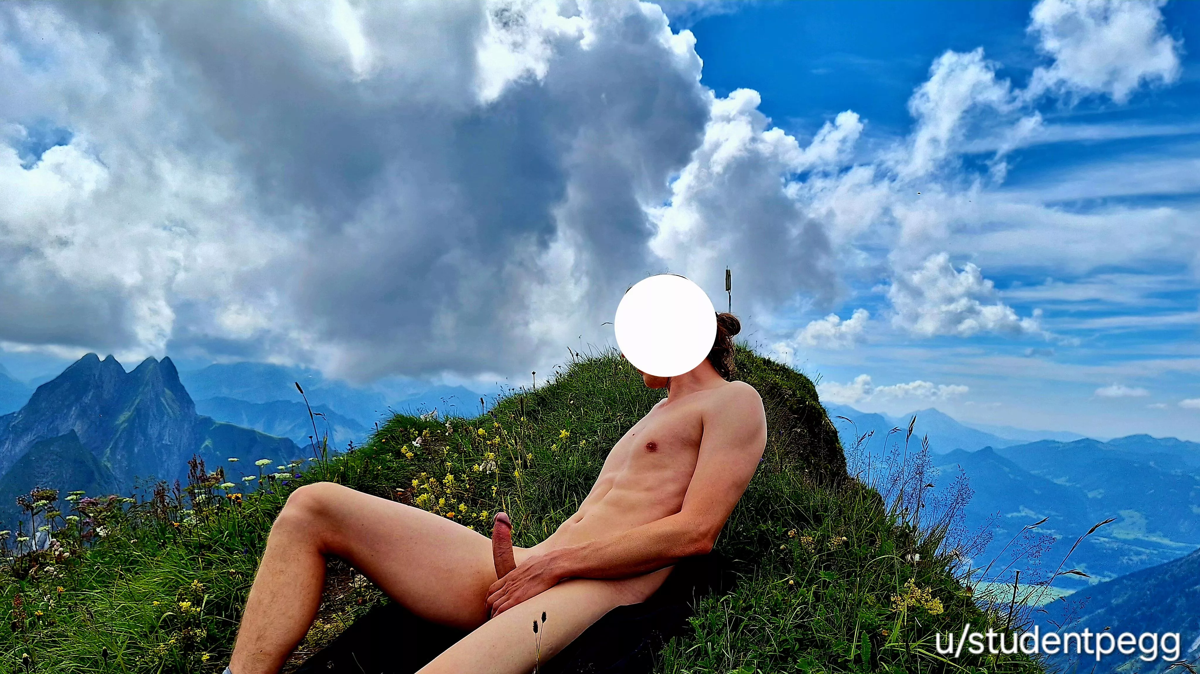 Do you like to go hiking? 