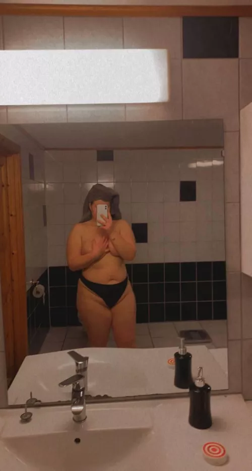 Duscha med mig?❤️ (NB)