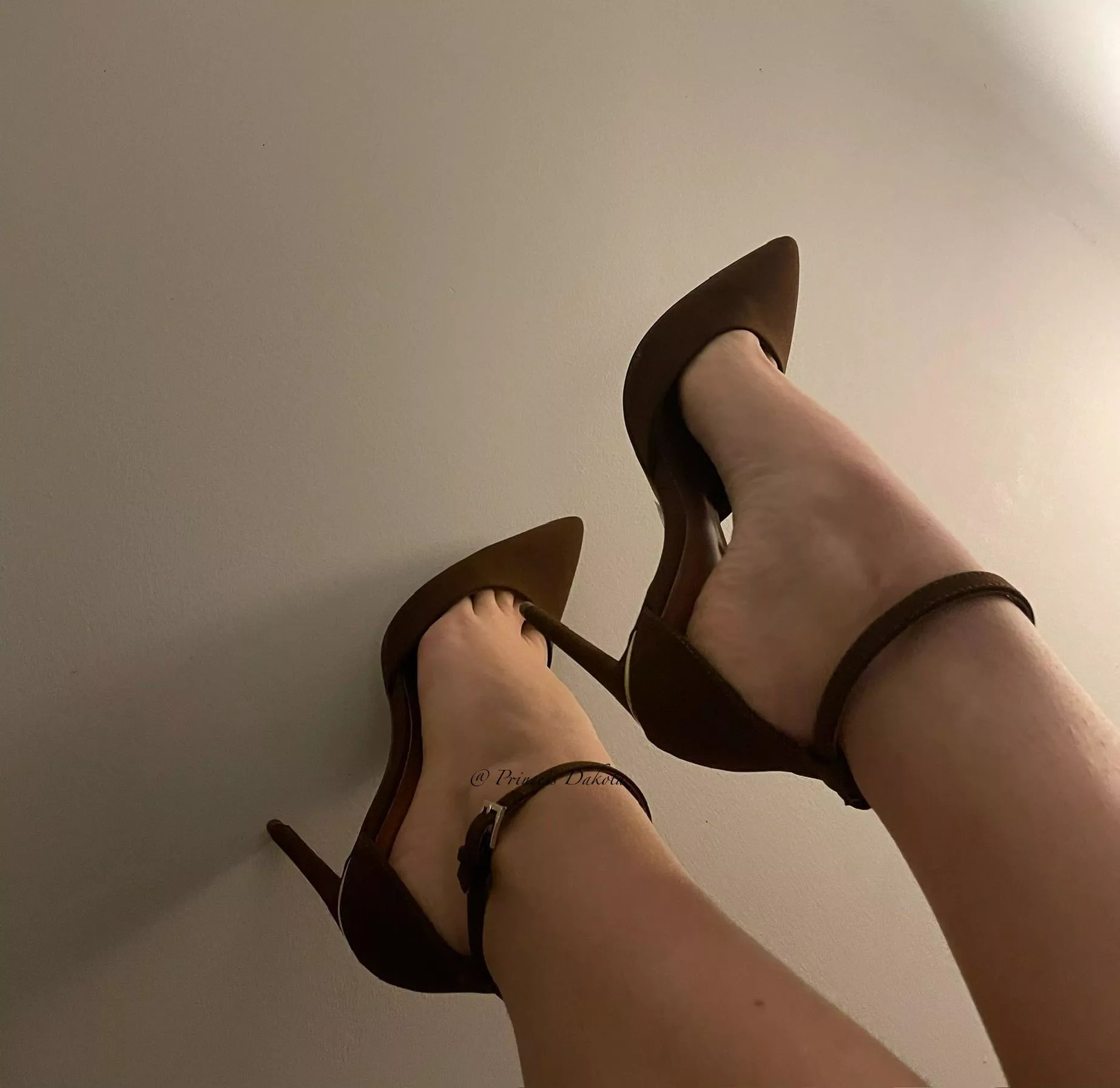 Every time you hear that heel click, you know you’re about to send Every time you hear that heel click, you know you’re about to send