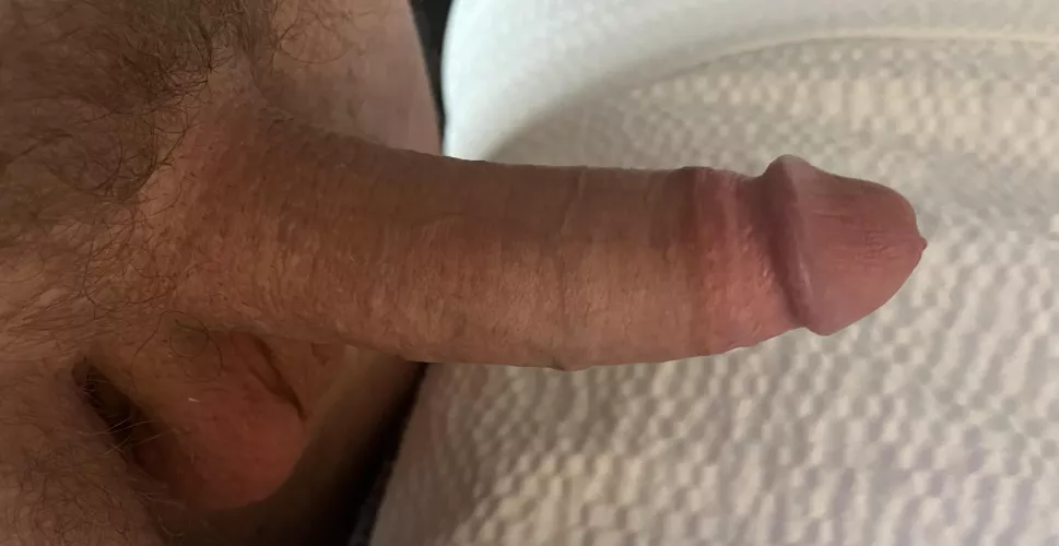 Fit 52/m looking for afternoon fun. 