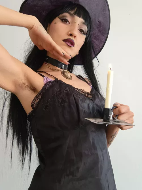 For the spooky season you will smell and lick my hairy armpits [p]