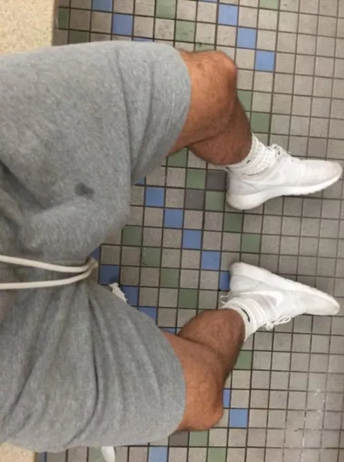 Going commando at the gym