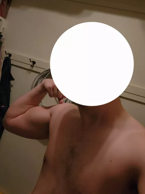 Had to take a week off from the gym, am I still big?