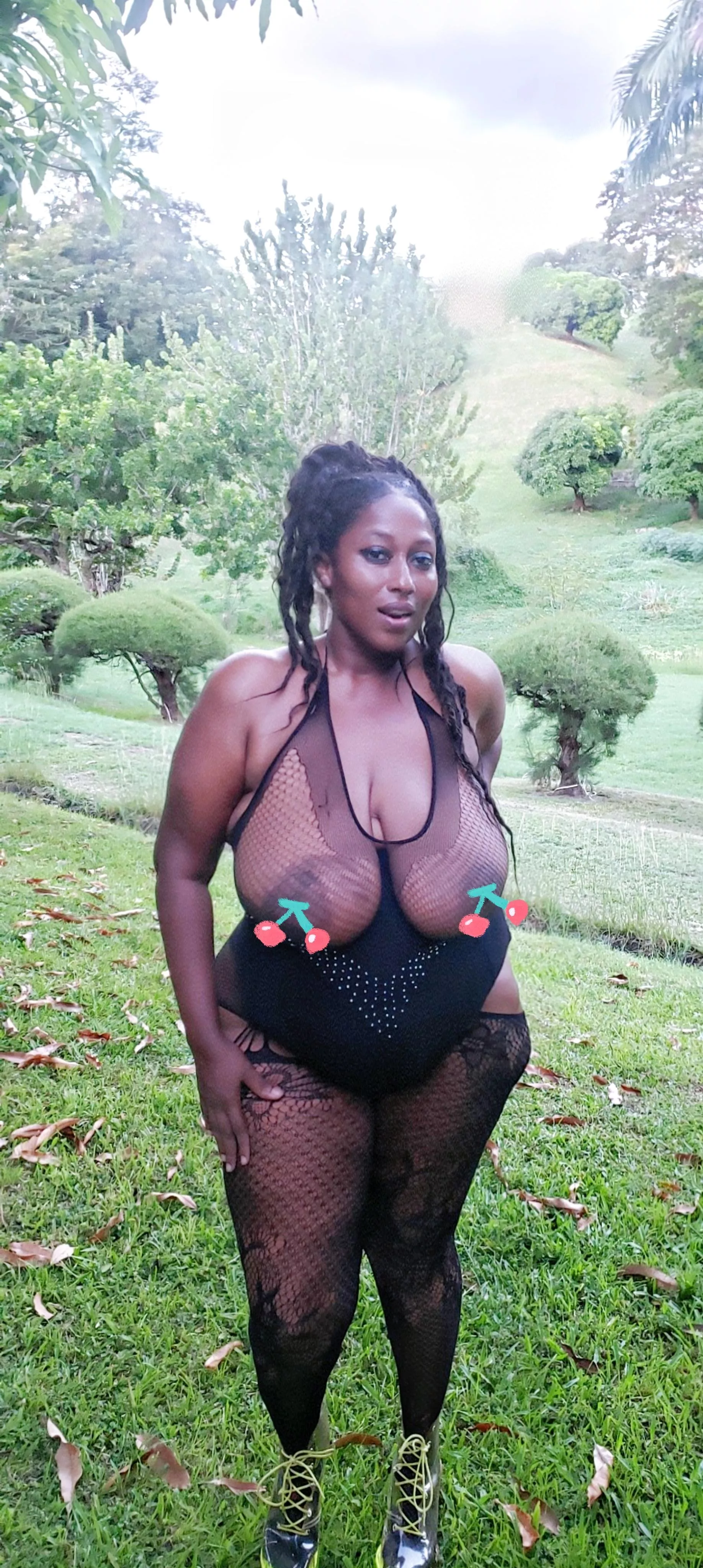 Halloween is here baby 😍🥵