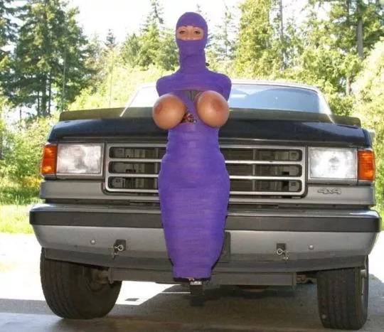 Hood Ornament with extra bumpers