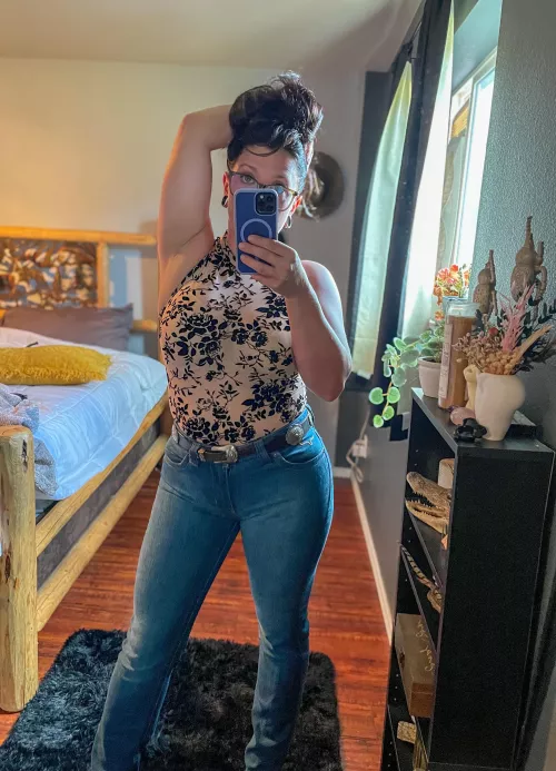 How would you rate this 36 y/o mom of 2