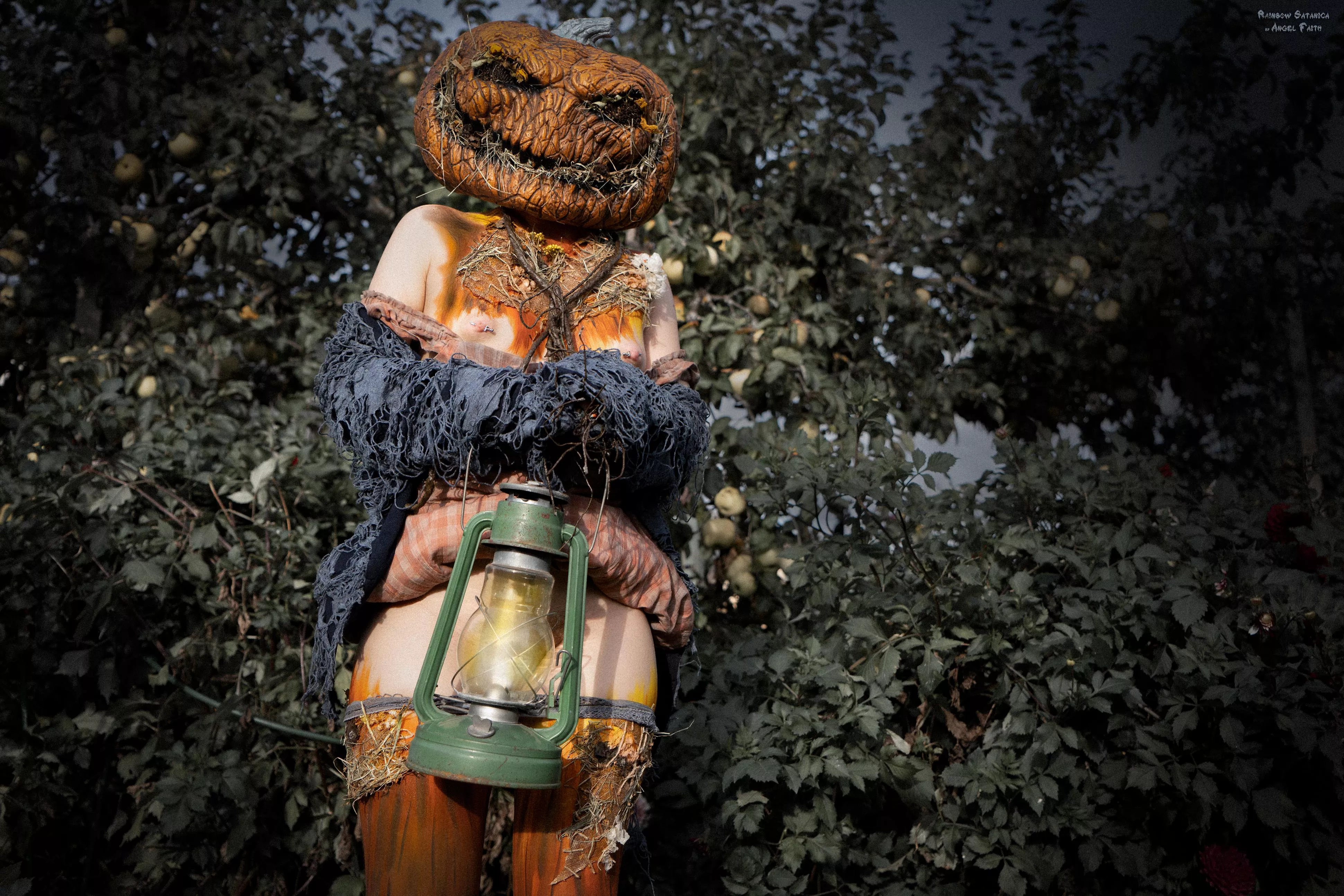 I came before Halloween came! 🖤🧡💚