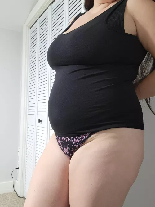 I love wearing flowers 