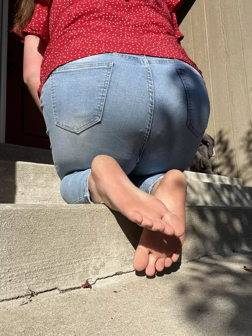 I need somewhere to sit 🥺❤️