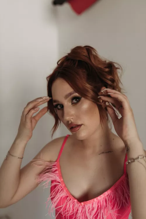 I think my nails fit my look