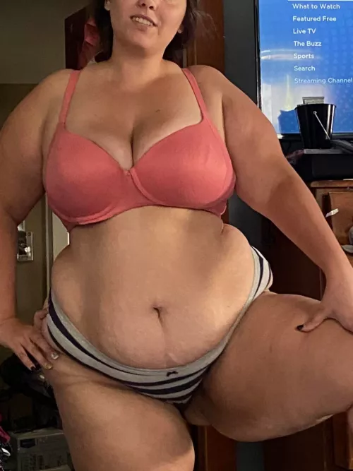 I wish hubby had more friends that wanted to fuck me