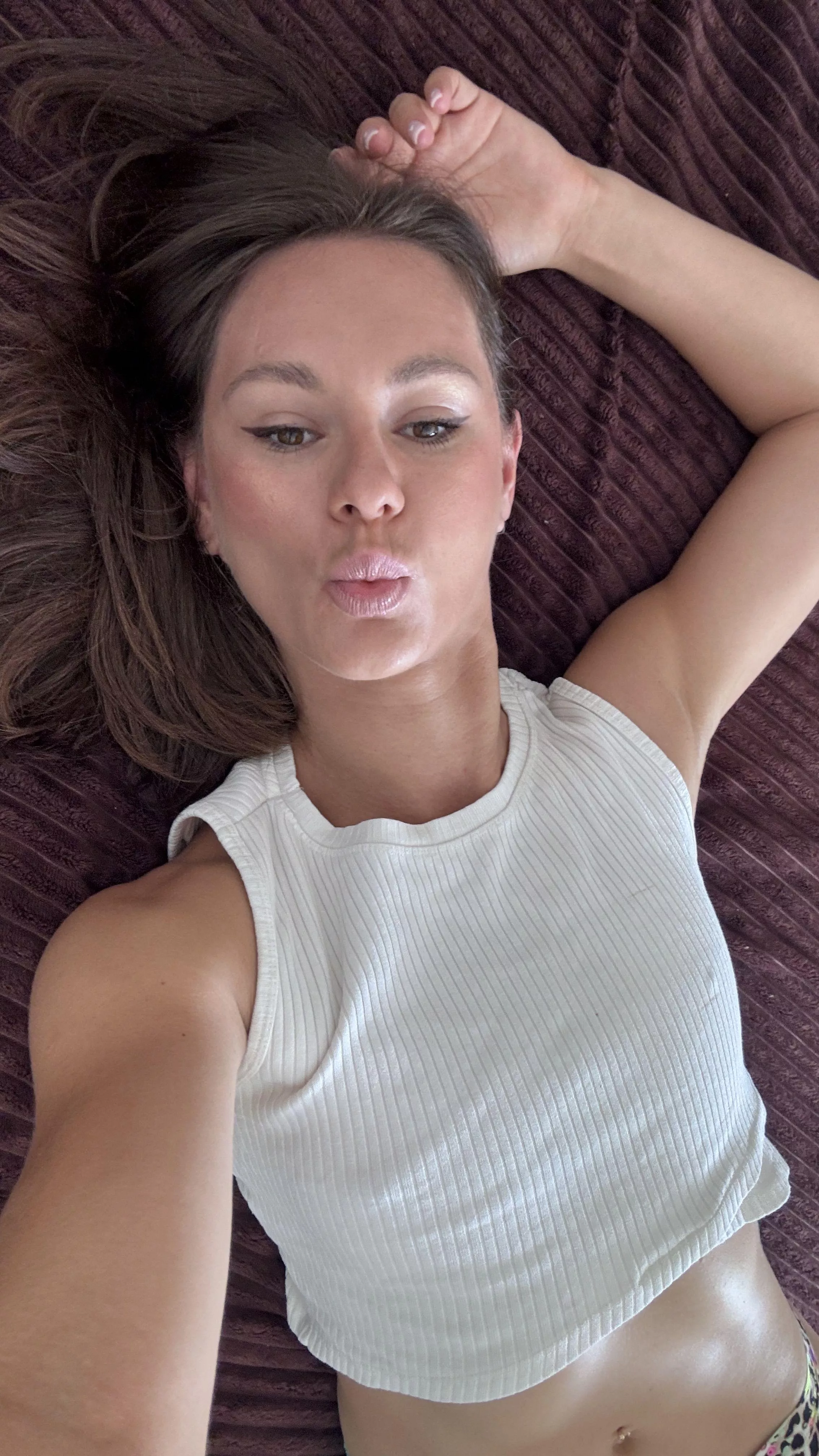 If you like brunettes.. im right for you baby