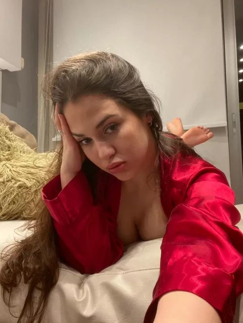 im gunna sneak to my dads coworkers hotel room in my robe 