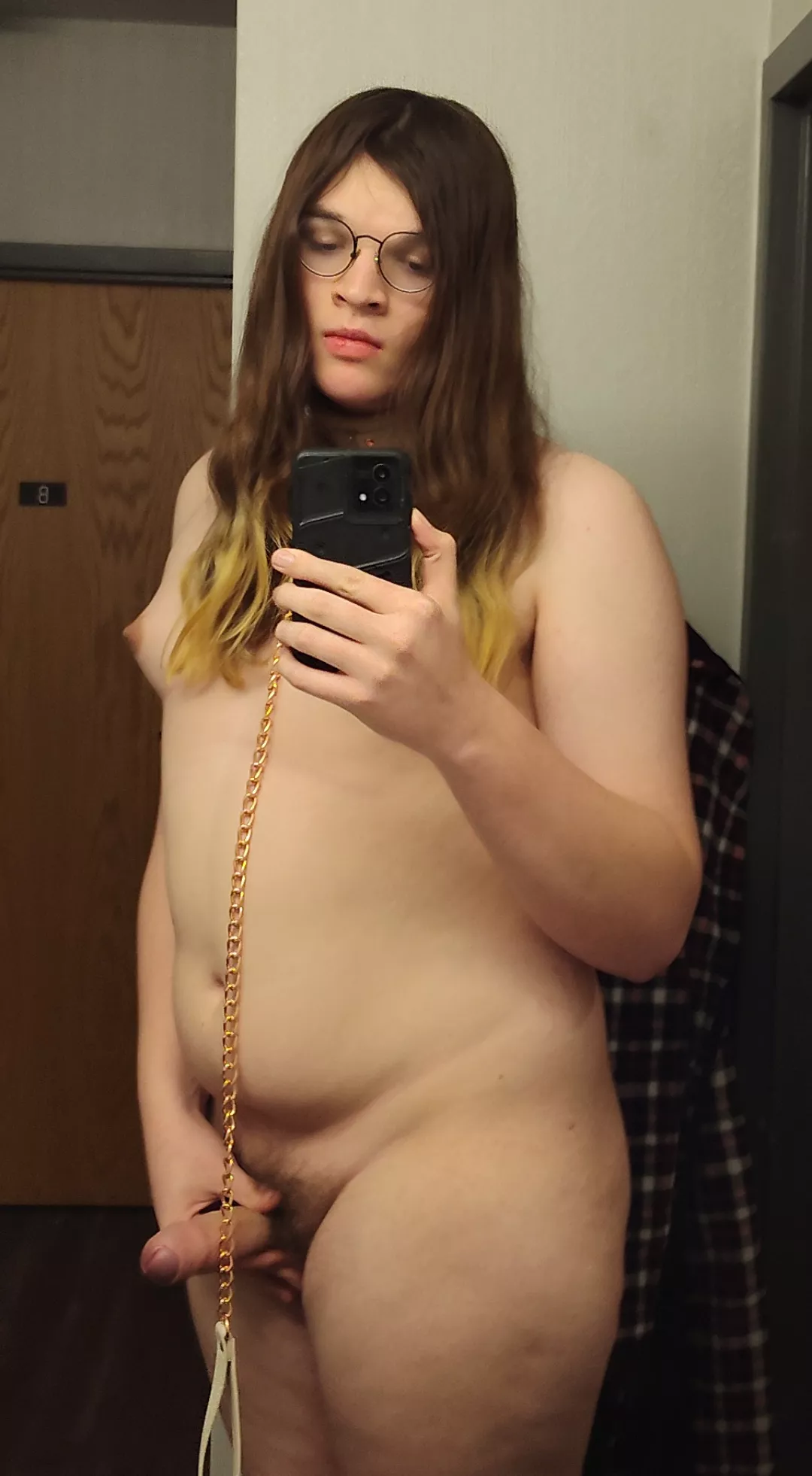 I'm like if a beautiful trans woman was also a pretty little pet!!