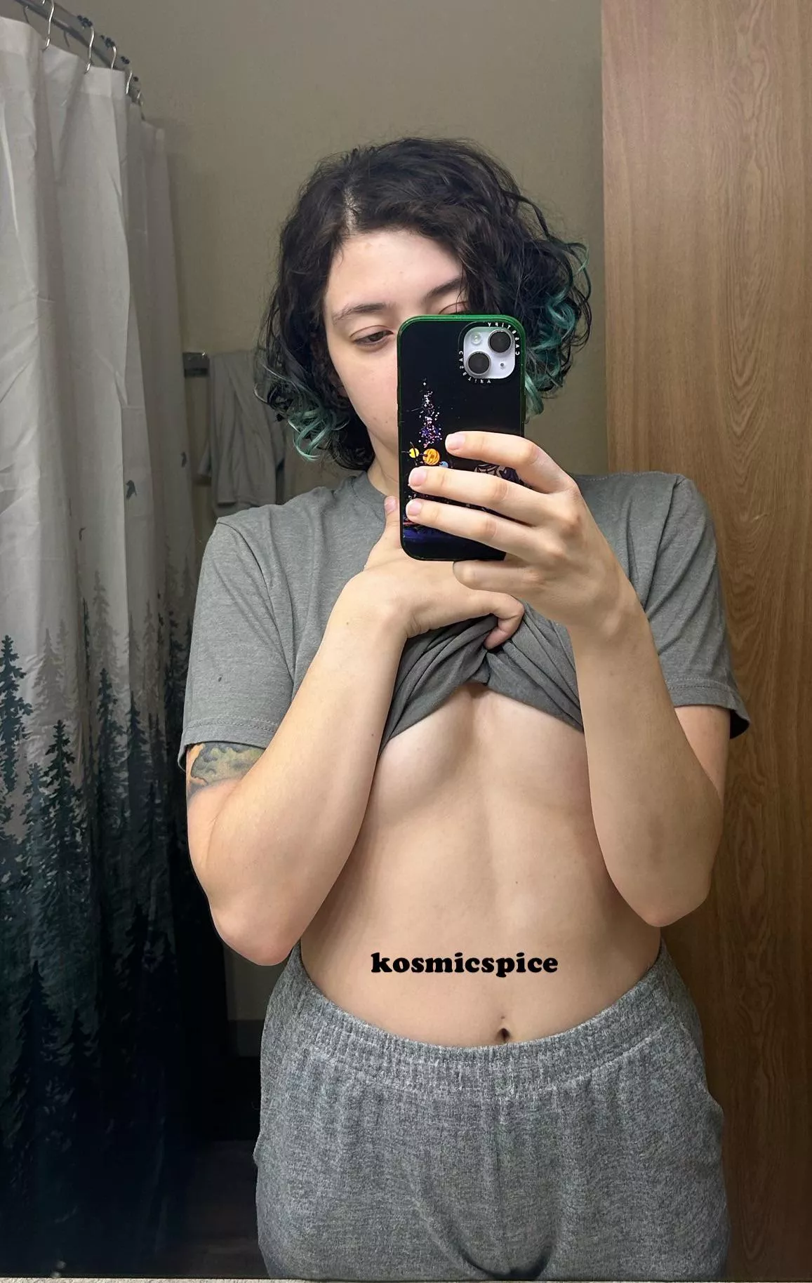 In a mood for shades of grey if you catch my drift 😏