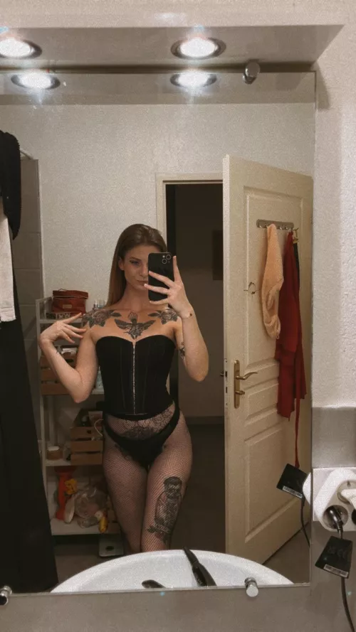 It's so calm today, let's make a little noise.