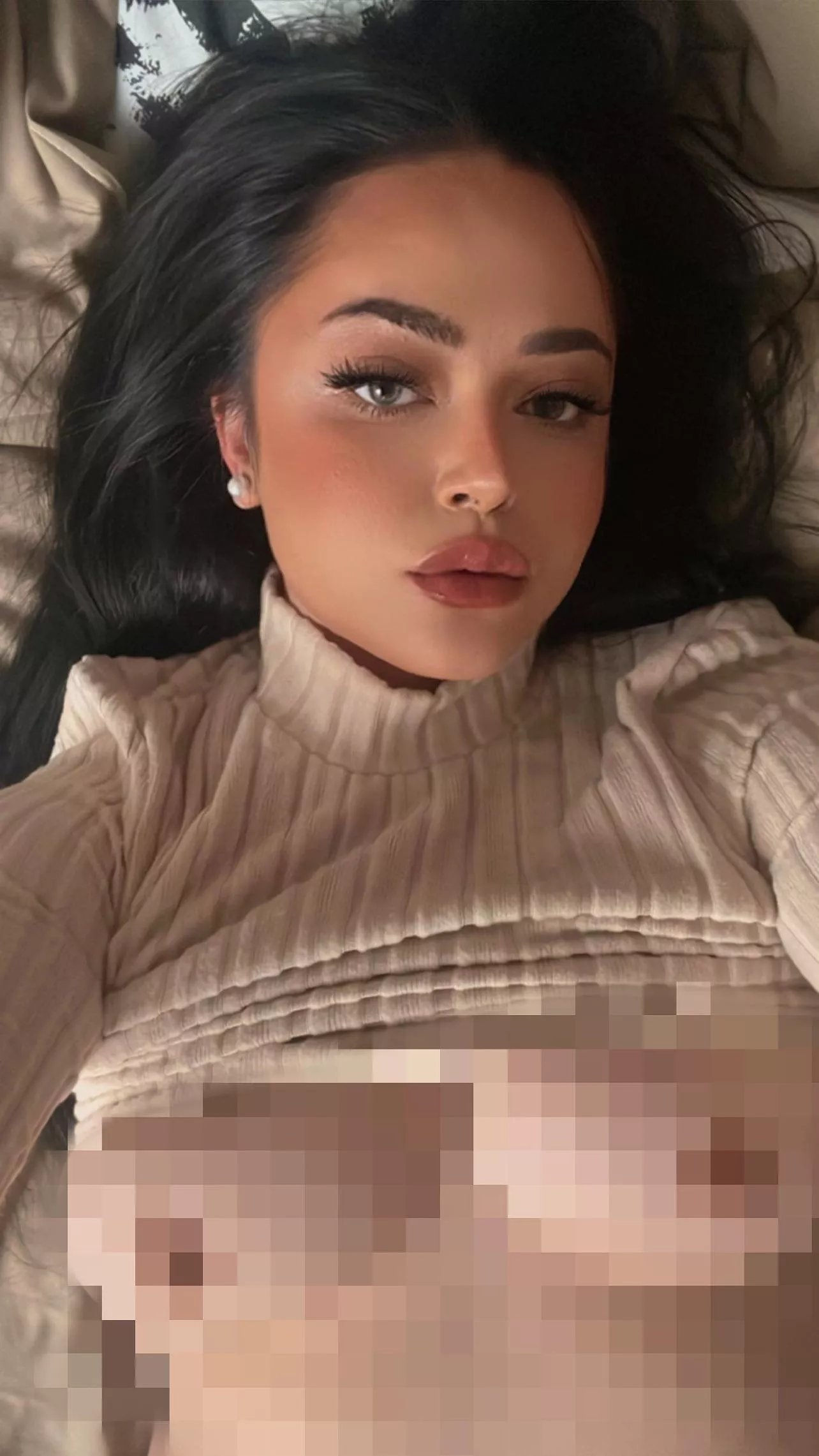 It’s so pathetic that you need to beta proof all of your porn 🙄