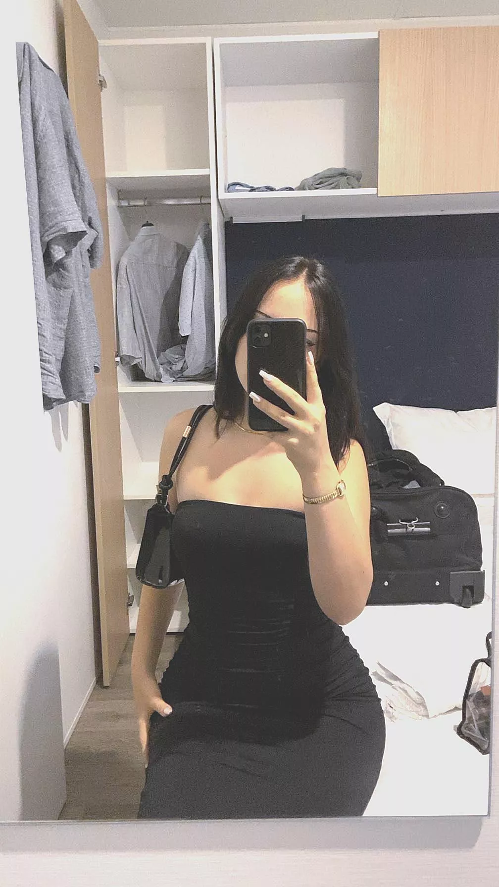 I’ve never had a boyfriend, never kissed anyone, never had close friends. I’m 18, and I feel so behind.