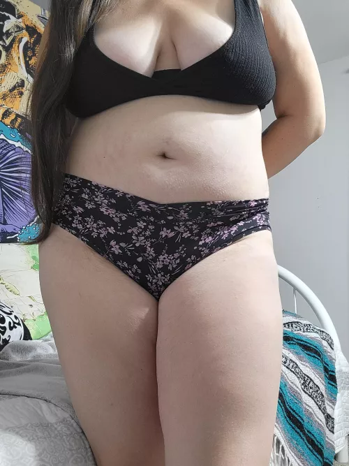 Let's stay in bed this morning and snuggle 