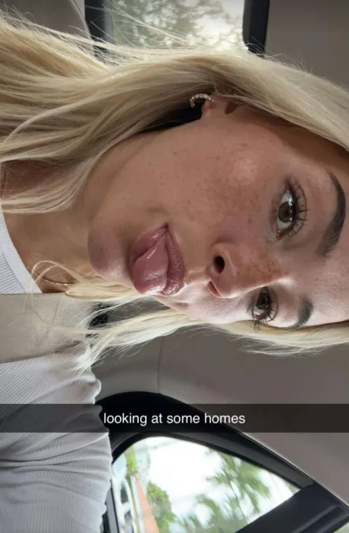 Little Tongue out | SC October 20th 2024