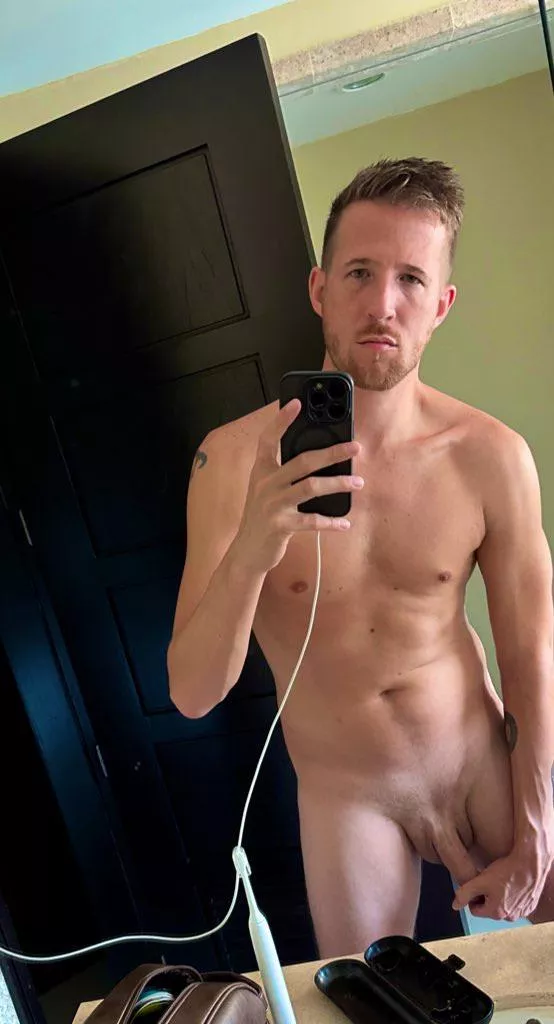 Lmk what you think.. be honest.. RBF game too strong? Haha