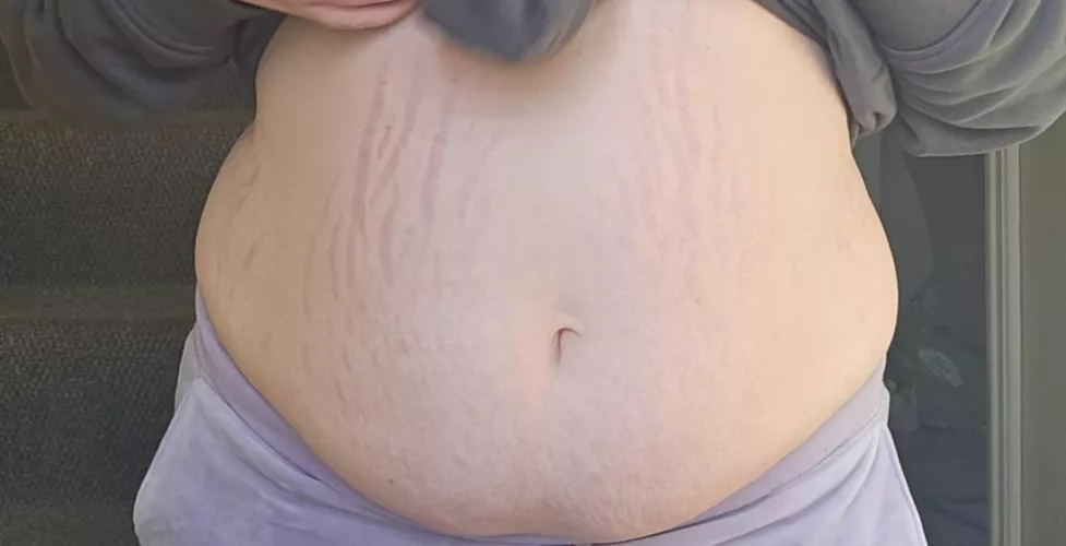 My belly's bursting out of my trousers and my belly's soo stuffed 😋 