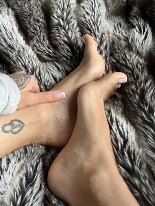 My toes are ready for a little kiss